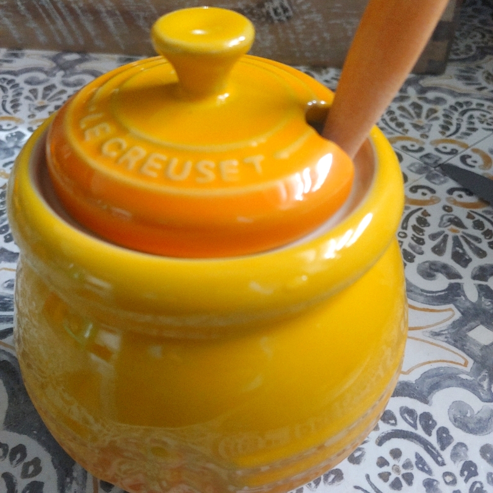 Honey pot